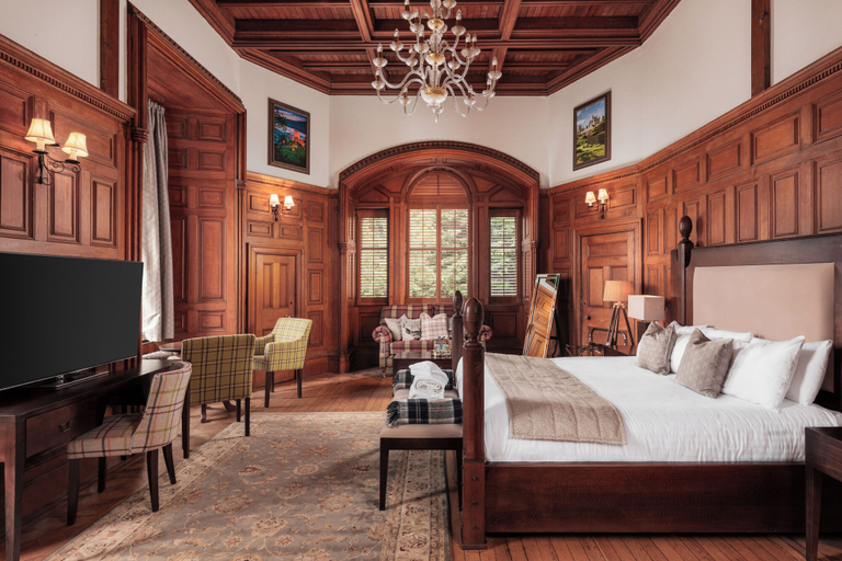 Bedroom 2, Tulloch Castle Hotel, Highland
