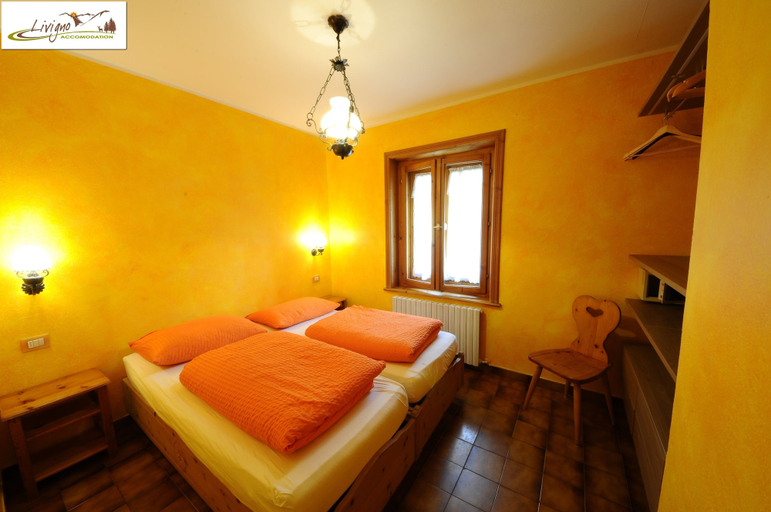 Bedroom 3, Residence Casa Longa, Sondrio