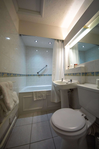 Bathroom 5, Best Western York House Hotel, East Sussex