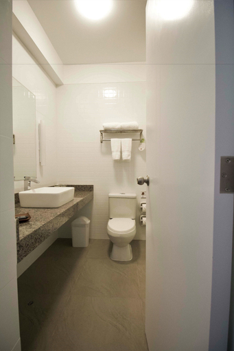 Bathroom 4, Tierra Viva Miraflores Mendiburu, Lima
