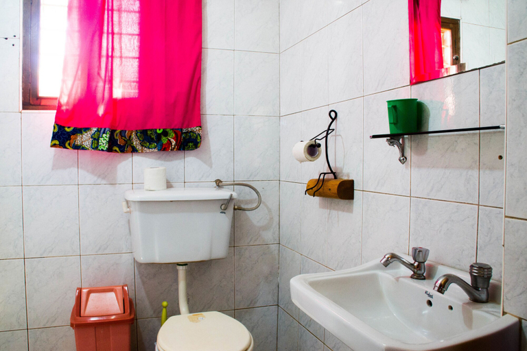 Bathroom 4, New Court View Hotel, Buruli