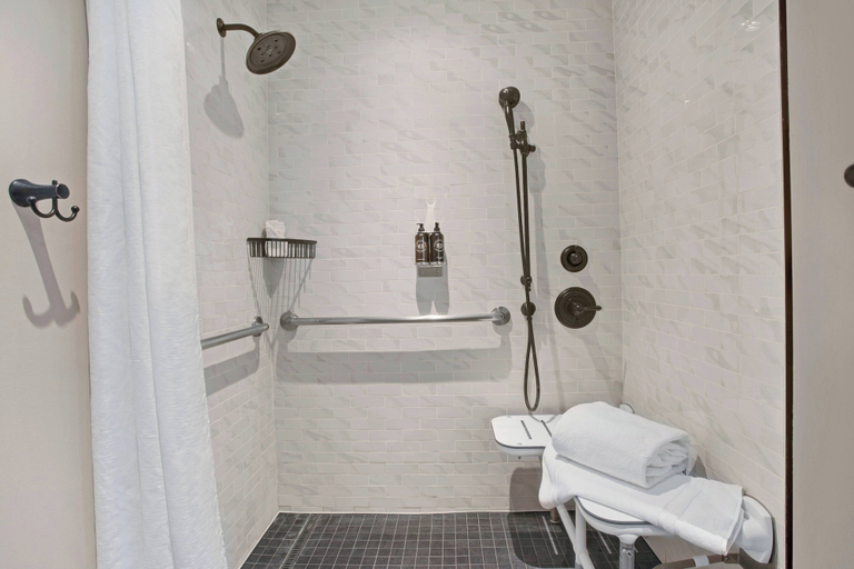 Bathroom 5, Hotel Paso Del Norte, Autograph Collection, El Paso