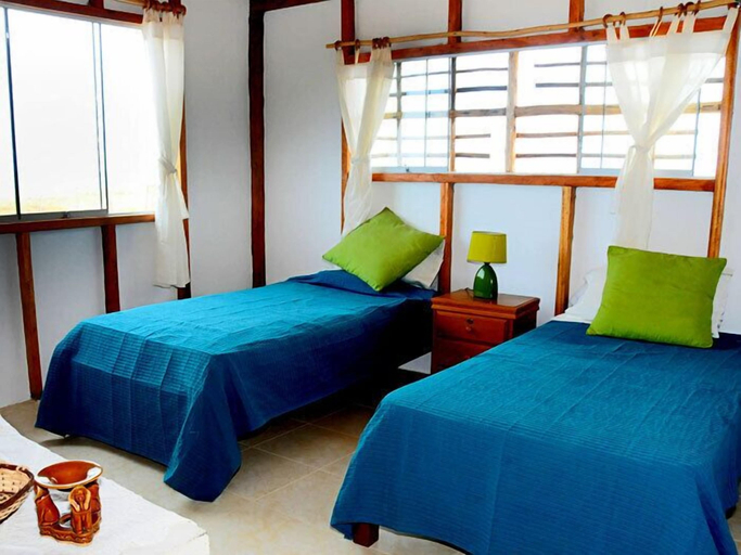 Bedroom 2, Villa Esperanza Bungalows, Contralmirante Villar