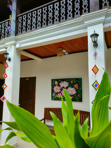 Exterior & Views 2, Lotus Corner - Heritage B&B, Chomphet