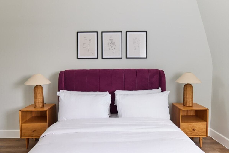 Bedroom 2, The Fulham Escape - Alluring 5BDR Flat, London