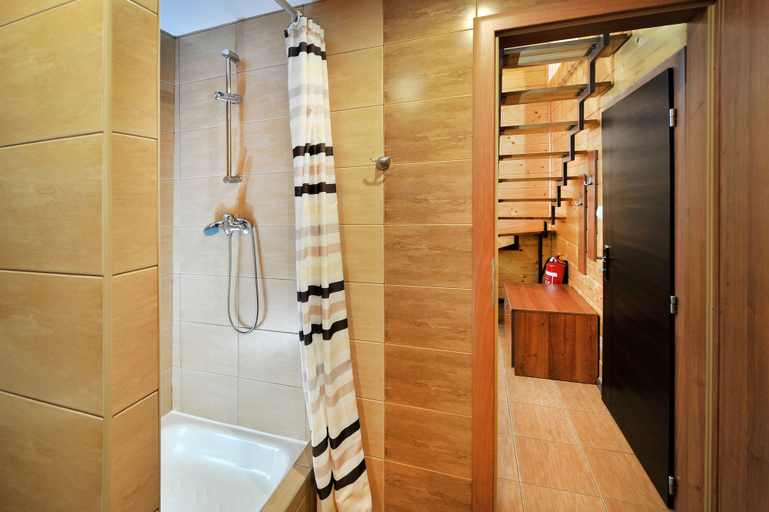 Bathroom 3, APLEND Chaty Lux Tatry Holiday, Poprad