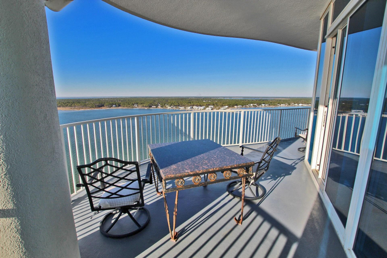 Others 4, Bel Sole Penthouse 1801, Baldwin