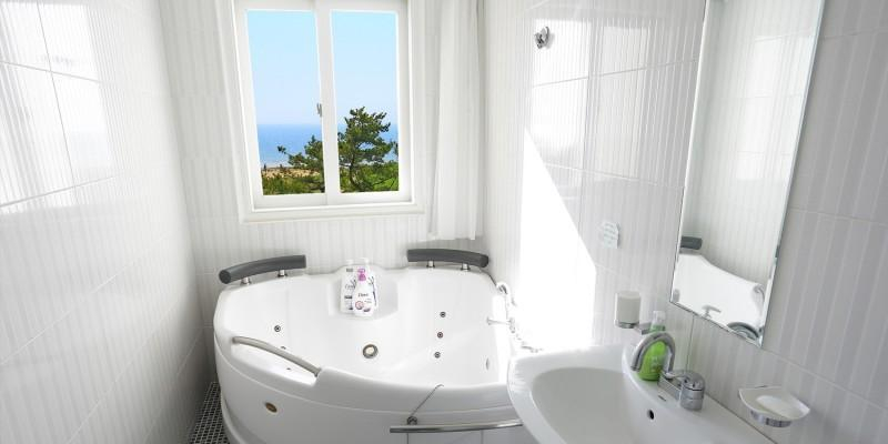 Others 5, Taean Napoli Pension, Taean