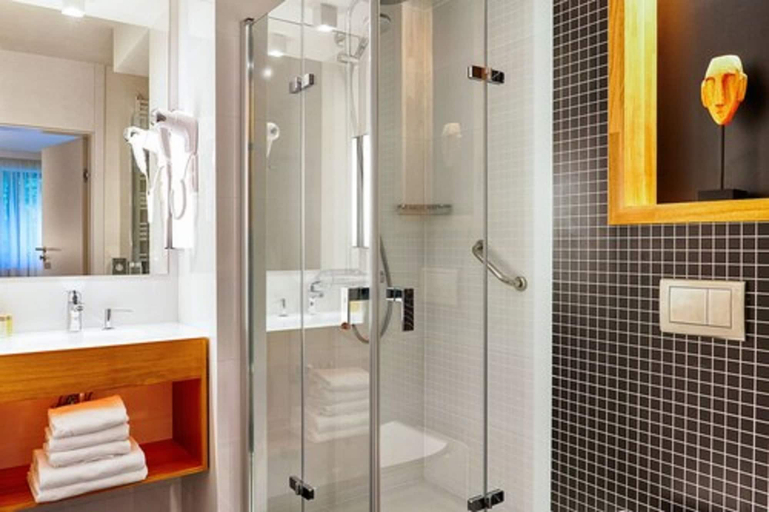 Bathroom 4, Focus Hotel Premium Sopot, Sopot