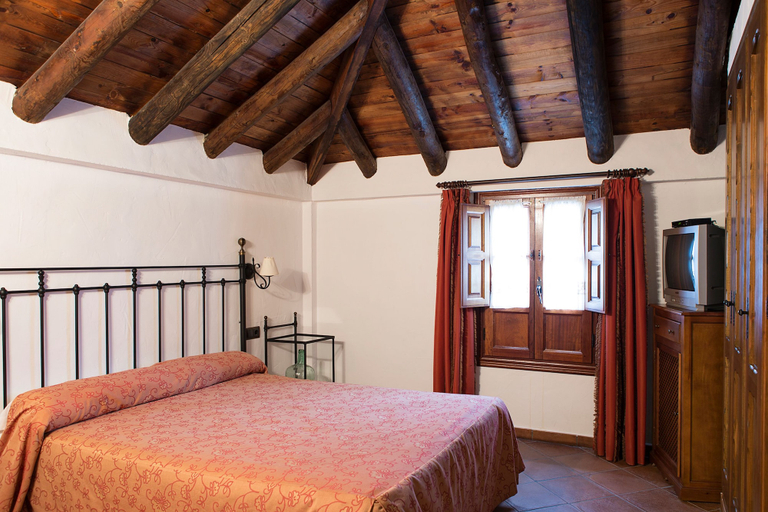 Bedroom 2, Hotel Cortijo San Antonio - Caminito del rey, Málaga