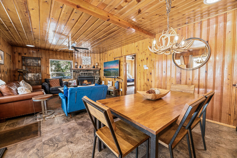 Others 1, Whisk-A-Way Cabin, San Bernardino