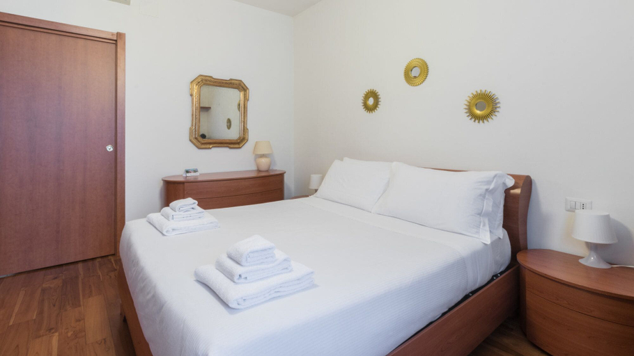 Room 3, Mi-peri5a6 - Pericle 5, Milano