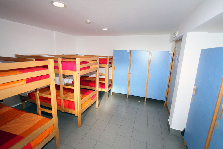 Bedroom 3, Albergue Trinkete Etxea - Hostel, Vizcaya