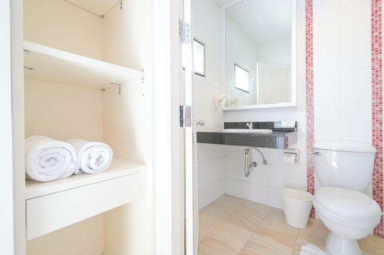 Bathroom 5