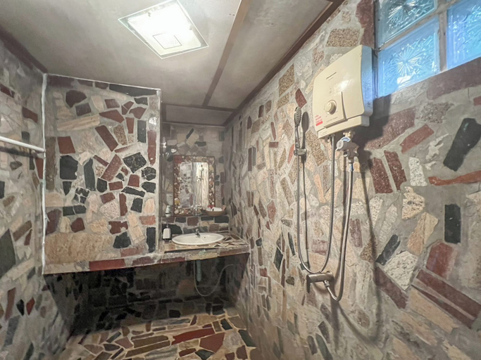 Bathroom 5, Tongta Phaview Resort, Muang Rayong