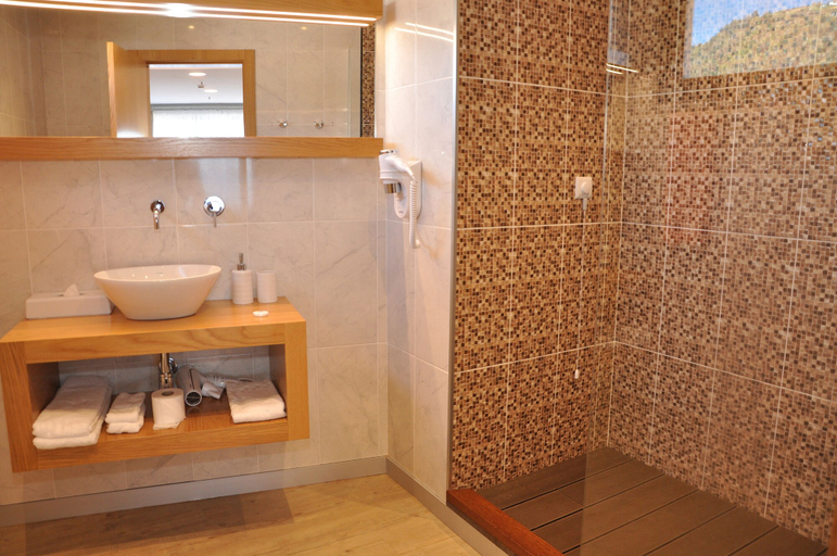 Bathroom 4, Santa Cruz Boutique Hotel, Santa Cruz