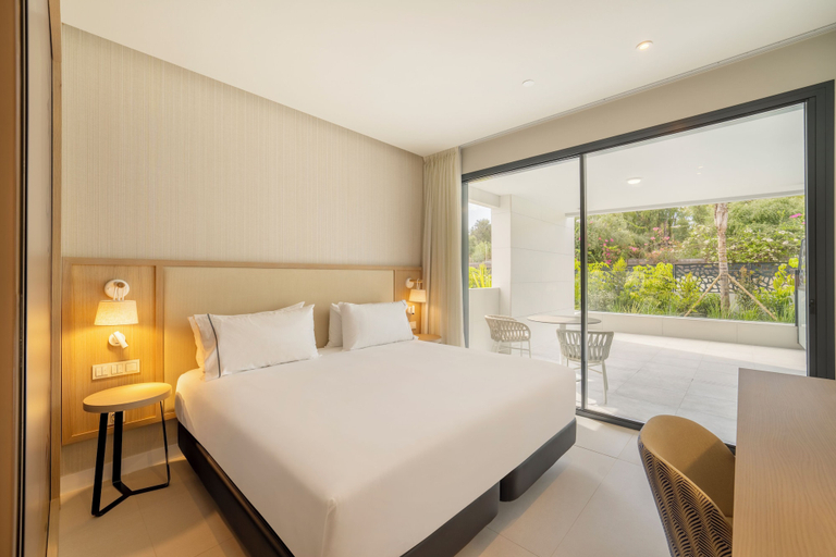 Bedroom 4, Eurostars Ocean Marbella, Málaga