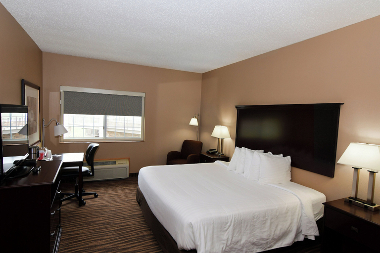 Bedroom 3, Cobblestone Inn & Suites - Denison Majestic Hills, Crawford
