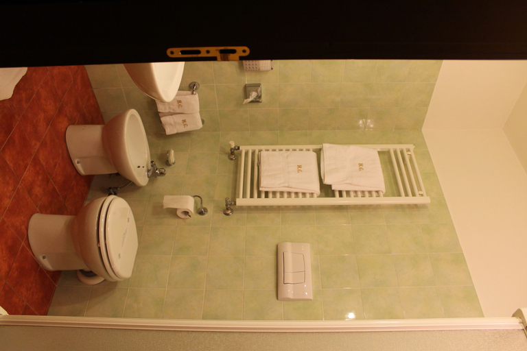 Bathroom 4, Hotel Cristal Eboli, Salerno