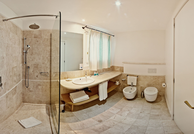 Bathroom 5, Hotel Luci di La Muntagna, Olbia-Tempio