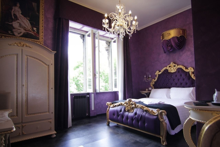 Bedroom 4, Pope's Suites, Rome
