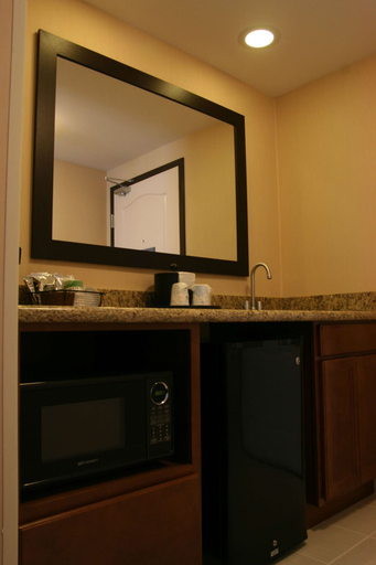Others 4, Hampton Inn & Suites Peru, La Salle