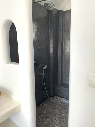 Bathroom 5, Sea View Bay Hotel Santorini, South Aegean