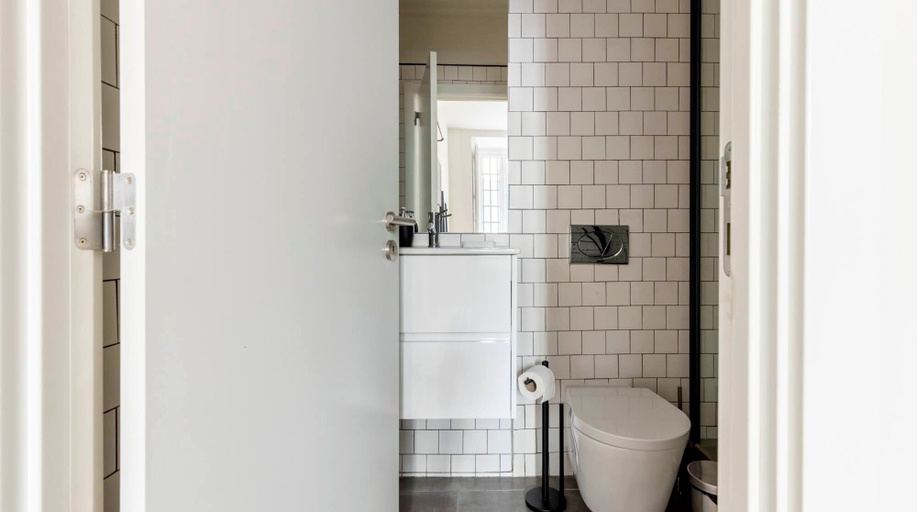 Bathroom 3, LeL Madalena GuestHouse, Lisbon