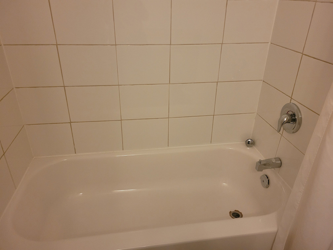 Bathroom 3, Boyle Motor Inn, Division No. 13