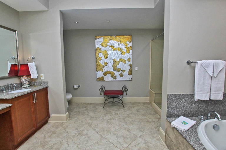 Bathroom 3, Bel Sole Penthouse 1801, Baldwin