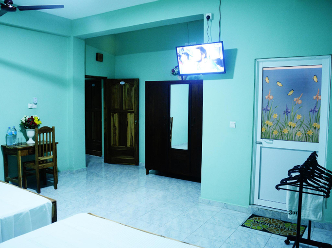 Bedroom 3, Kings Hotel Restaurant And Bar , Trincomalee Town and Gravets