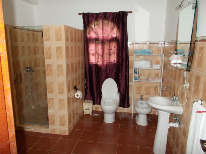 Bathroom 4, Castillo Romano, Las Terrenas