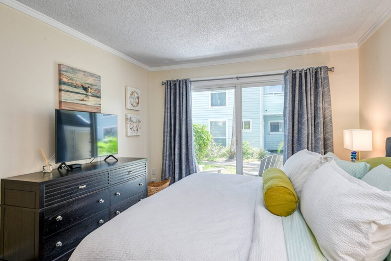Bedroom 5, Island Palms Retreat, Saint Johns