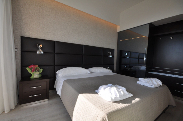 Bedroom 4, Hotel Adriatic & Beauty, Rimini