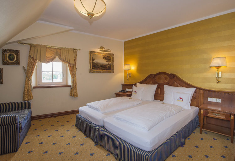 Bedroom 3, Schloss Hotel Wasserburg, Lindau (Bodensee)