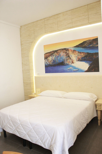 Bedroom 3, Hotel Derby, Rimini