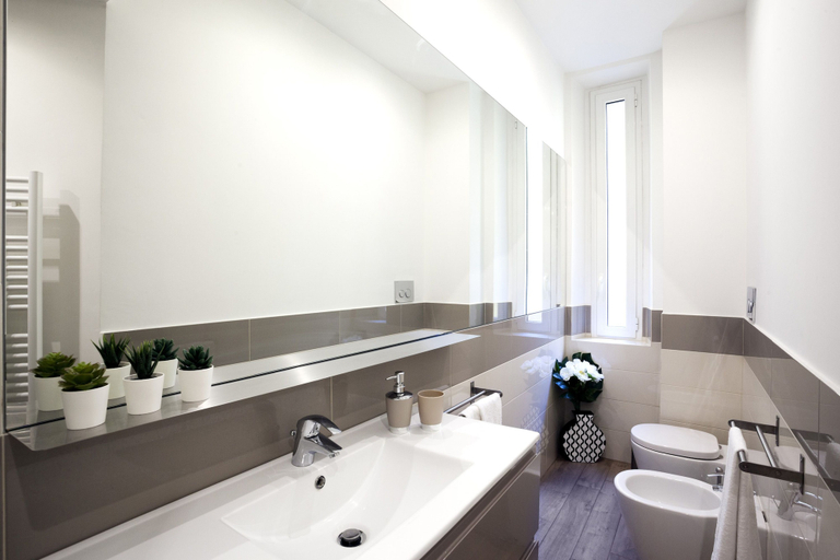 Others 3, Sweet Apartment near City Center, Milano