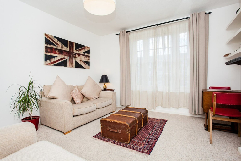 Others 3, Stylish One Bedroom Flat in Vauxhall, London
