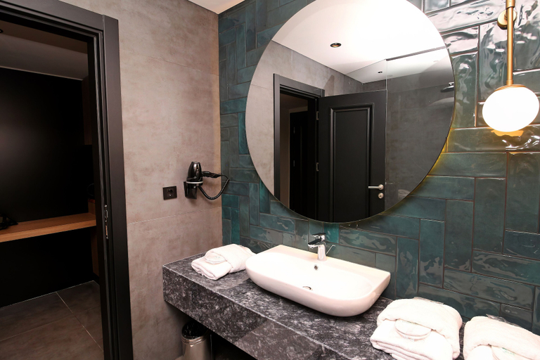 Bathroom 5, Inanlar City Hotel, Yomra