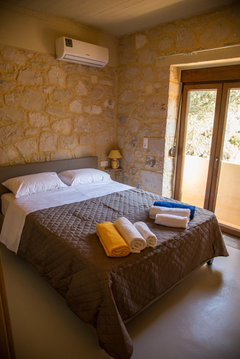 Bedroom 3, Uphoria Stone Villas, Crete
