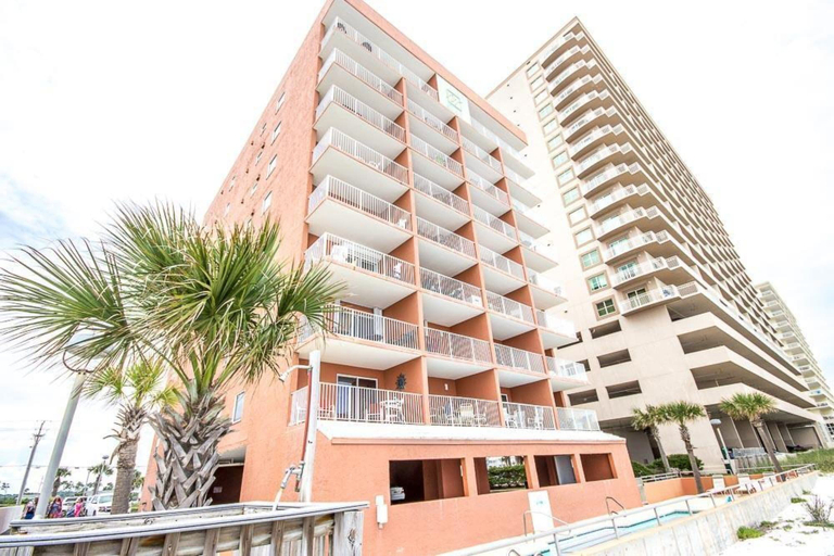 Exterior & Views 1, Westwind 301, Baldwin