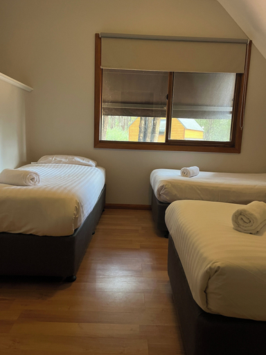 Bedroom 2, Noble River Estate, Murray