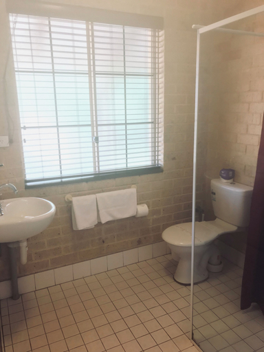 Bathroom 5, Travellers Rest Motel, Mundaring
