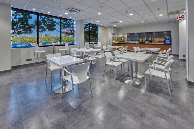 Food & Drinks 5, City Express by Marriott Irapuato Norte, Irapuato