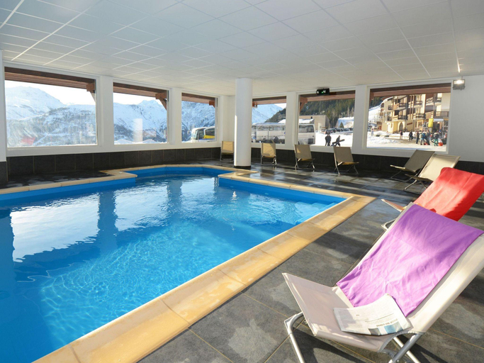 Sport & Beauty 4, Retreat Steps from Ski Lifts, Isère