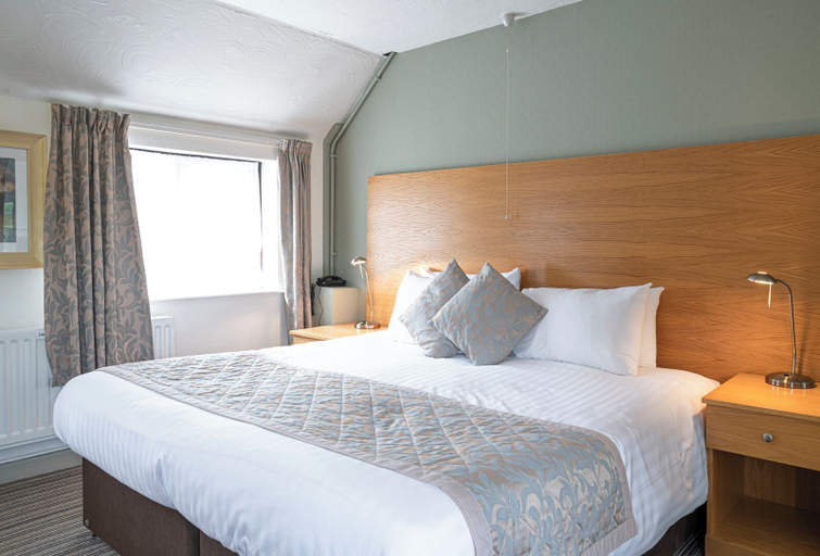 Bedroom 4, Pettifers Freehouse Hotel, Wiltshire