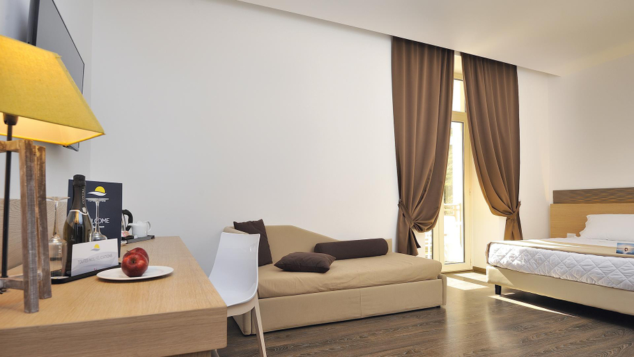 Bedroom 3, Hotel Club Torre Salinas, Cagliari