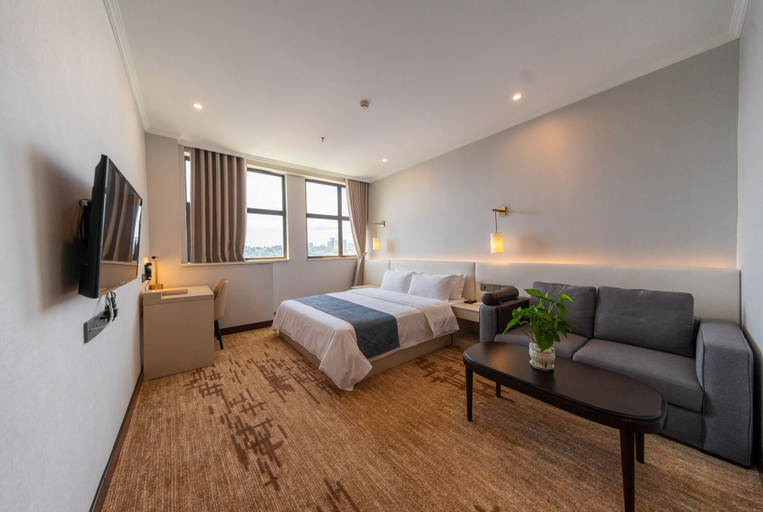 Bedroom 3, Legend Hotel and Resort, Sihanoukville