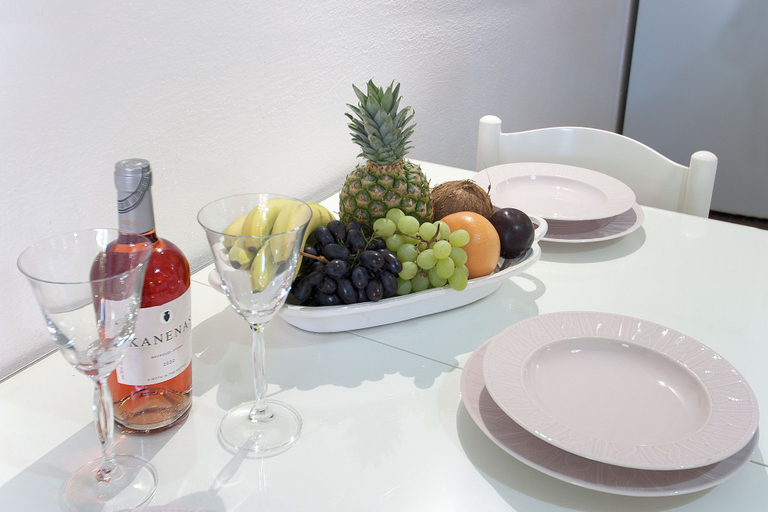 Food & Drinks 5, Sofia Studios, Thessaly