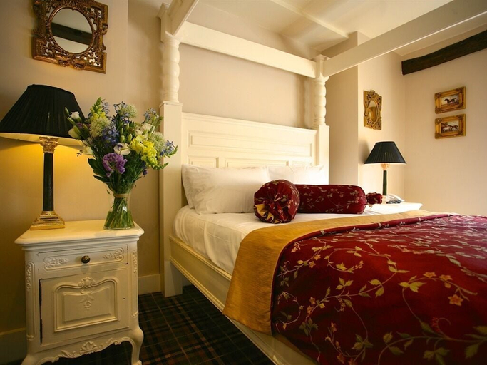 Bedroom 3, The White Hart Hotel, Essex